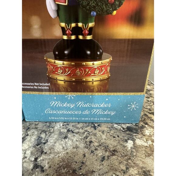 Disney 15-in Mickey and Minnie Mouse Nutcracker Decoration NIB - Picture 6 of 8